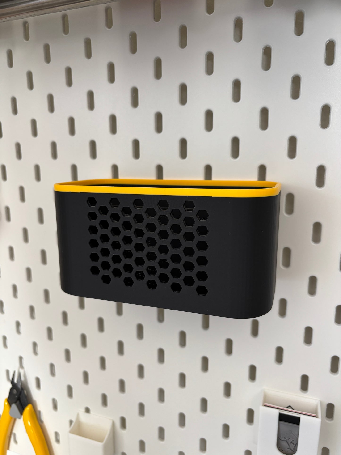 Container Add-on for SKADIS Pegboard