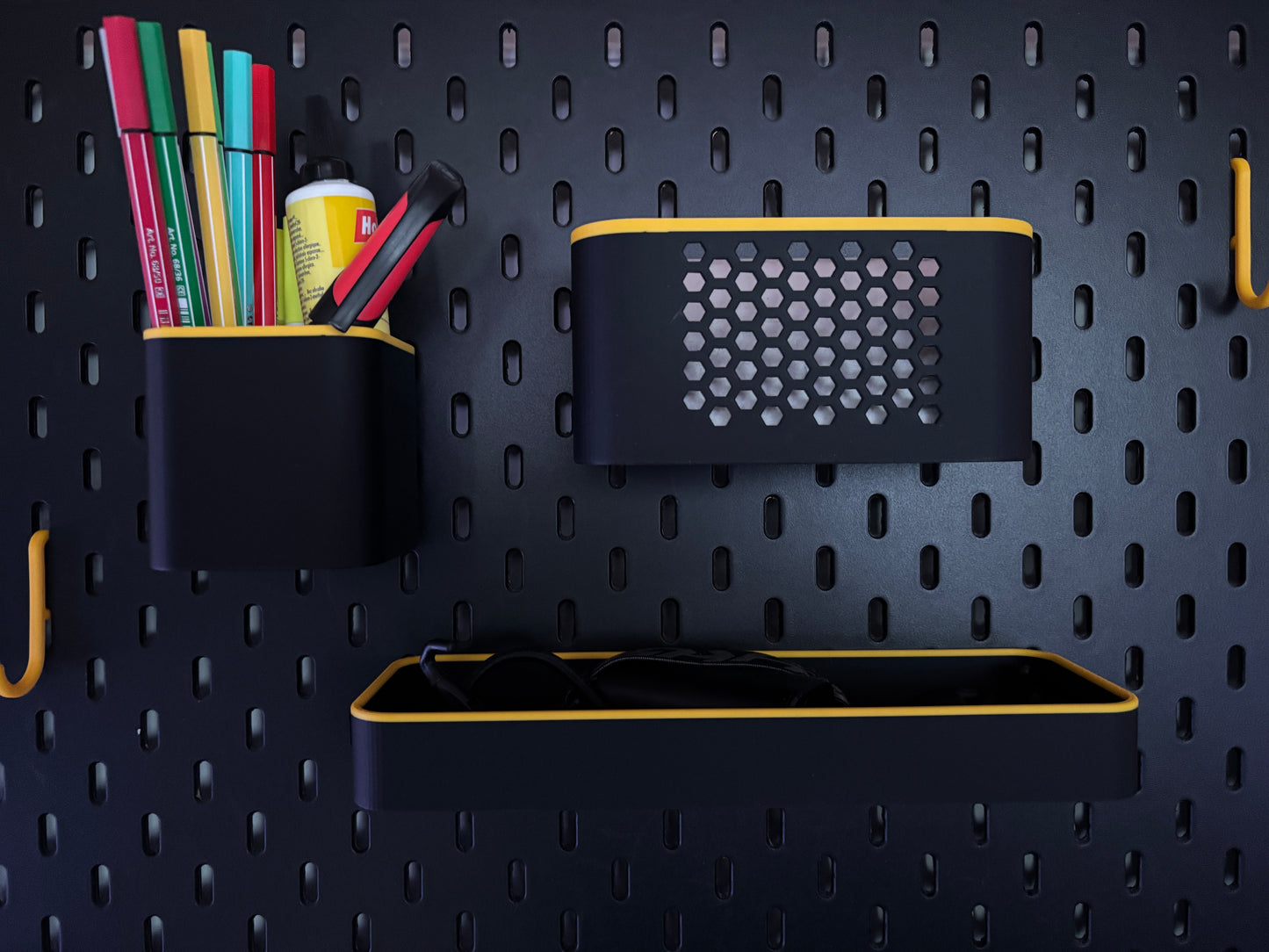 Container Add-on for SKADIS Pegboard